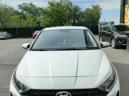 Hyundai i20 2023 года за 6 600 000 тг. в Алматы