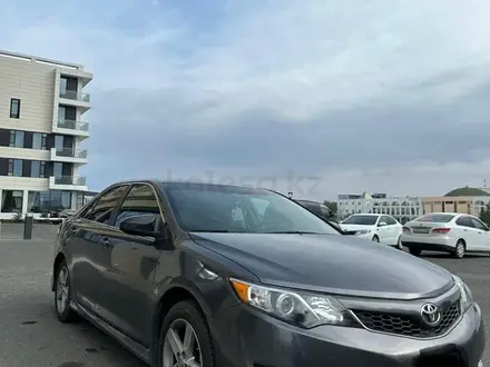 Toyota Camry 2013 года за 5 000 000 тг. в Атырау – фото 10