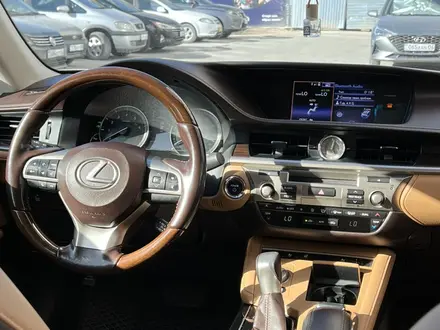 Lexus ES 300h 2016 года за 11 800 000 тг. в Атырау – фото 8