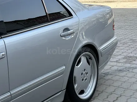 Mercedes-Benz E 320 2000 года за 7 500 000 тг. в Алматы – фото 9