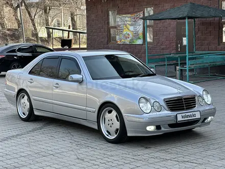 Mercedes-Benz E 320 2000 года за 7 500 000 тг. в Алматы – фото 5
