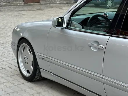 Mercedes-Benz E 320 2000 года за 7 500 000 тг. в Алматы – фото 7