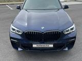 BMW X5 2021 года за 50 000 000 тг. в Астана – фото 2