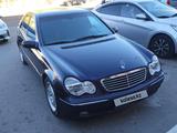 Mercedes-Benz C 180 2002 годаfor3 400 000 тг. в Костанай – фото 2