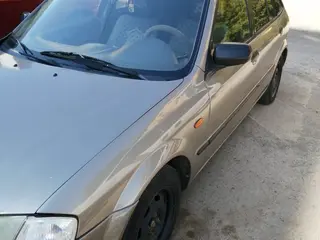 Mazda 323
