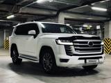 Toyota Land Cruiser 2023 года за 62 000 000 тг. в Алматы – фото 4