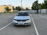Volkswagen Golf 2000 годаүшін3 000 000 тг. в Шымкент