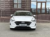 Hyundai Sonata 2022 года за 10 400 000 тг. в Актау – фото 2