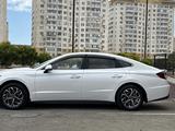 Hyundai Sonata 2022 года за 10 400 000 тг. в Актау – фото 4