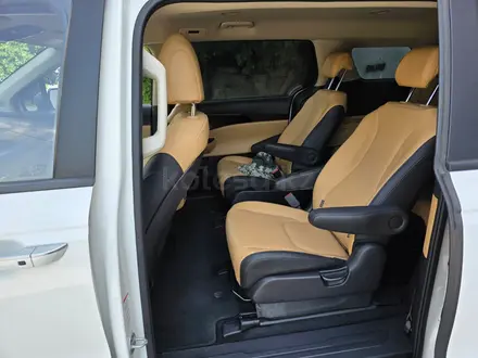 Kia Carnival 2021 года за 18 000 000 тг. в Шымкент – фото 14
