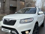 Hyundai Santa Fe 2011 года за 9 000 000 тг. в Астана – фото 2