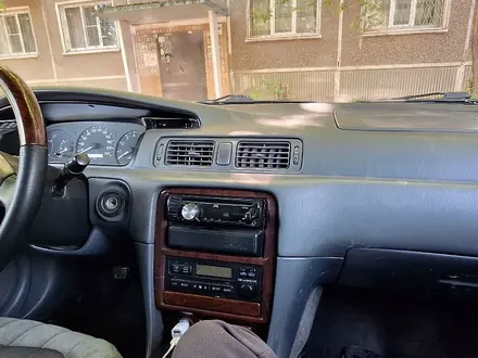 Toyota Camry 1997 года за 4 000 000 тг. в Усть-Каменогорск – фото 15