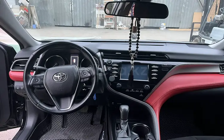 Toyota Camry 2019 годаүшін9 200 000 тг. в Алматы