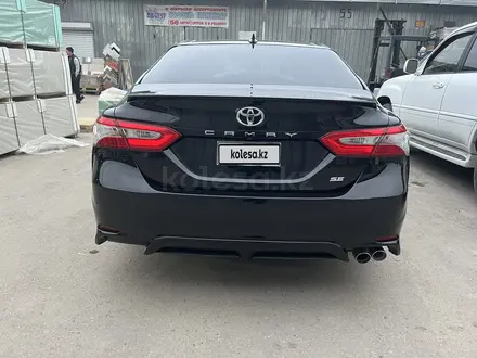Toyota Camry 2019 года за 9 200 000 тг. в Алматы – фото 5
