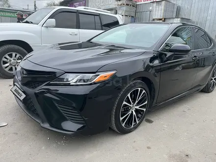 Toyota Camry 2019 года за 9 200 000 тг. в Алматы – фото 9