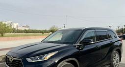 Toyota Highlander 2020 года за 23 000 000 тг. в Атырау – фото 2