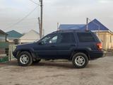 Jeep Grand Cherokee 1999 года за 3 800 000 тг. в Актобе