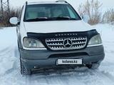 Mercedes-Benz ML 320 1999 годаfor3 000 000 тг. в Усть-Каменогорск – фото 2