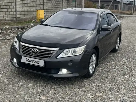 Toyota Camry 2011 года за 7 700 000 тг. в Алматы – фото 2