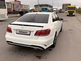Mercedes-Benz E 200 2014 годаүшін8 500 000 тг. в Караганда – фото 2