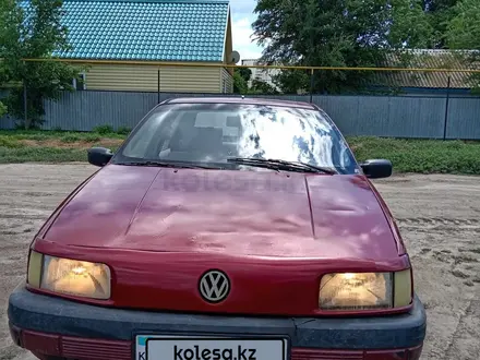 Volkswagen Passat 1988 года за 800 000 тг. в Уральск