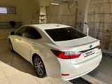 Lexus ES 300h 2016 года за 11 900 000 тг. в Атырау – фото 3