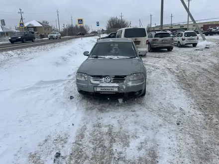 Volkswagen Passat 2005 года за 1 200 000 тг. в Астана – фото 2