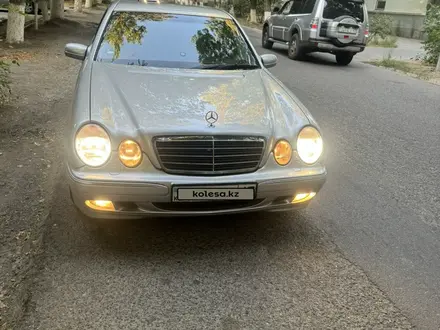 Mercedes-Benz E 320 1999 года за 4 000 000 тг. в Алматы