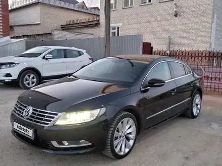 Volkswagen Passat CC 2013 года за 7 200 000 тг. в Уральск – фото 2