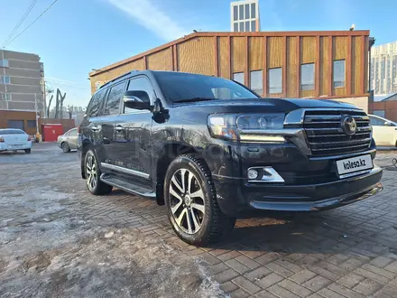 Toyota Land Cruiser 2018 года за 36 800 000 тг. в Астана – фото 2