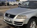 Volkswagen Touareg 2002 года за 3 900 000 тг. в Алматы – фото 15