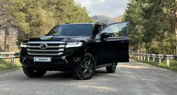 Toyota Land Cruiser 2023 года за 56 000 000 тг. в Алматы