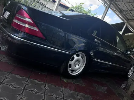 Mercedes-Benz S 320 2002 года за 4 000 000 тг. в Алматы – фото 4