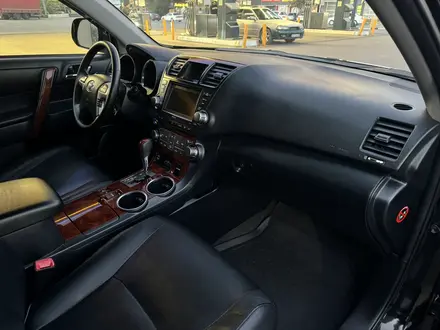 Toyota Highlander 2012 года за 14 800 000 тг. в Алматы – фото 22