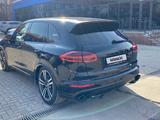 Porsche Cayenne 2015 года за 17 500 000 тг. в Караганда – фото 3