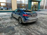 Hyundai Elantra 2017 годаfor7 000 000 тг. в Актобе – фото 3