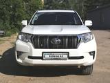 Toyota Land Cruiser Prado 2018 года за 21 900 000 тг. в Щучинск – фото 2