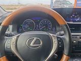 Lexus ES 300h 2014 года за 7 300 000 тг. в Жанаозен