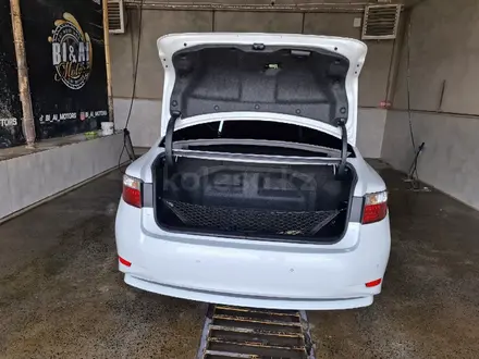 Lexus ES 300h 2014 года за 7 300 000 тг. в Жанаозен – фото 13