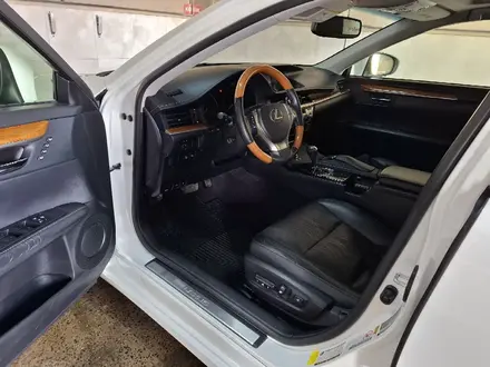 Lexus ES 300h 2014 года за 7 300 000 тг. в Жанаозен – фото 24