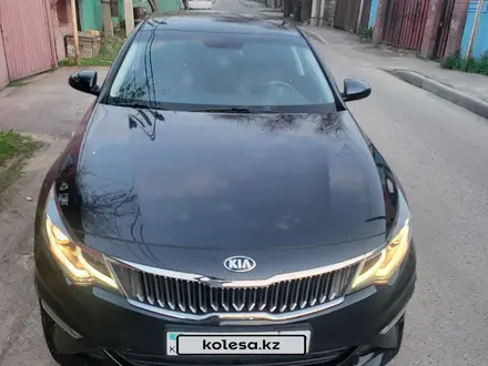 Kia K5 2018 года за 9 400 000 тг. в Алматы – фото 5