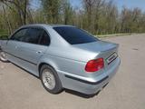 BMW 528 1998 года за 3 400 000 тг. в Алматы – фото 4