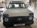 ВАЗ (Lada) Lada 2121 2012 годаүшін1 000 000 тг. в Сарыкемер