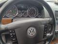 Volkswagen Touareg 2007 года за 6 950 000 тг. в Алматы – фото 13