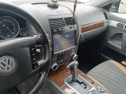 Volkswagen Touareg 2007 года за 6 950 000 тг. в Алматы – фото 15