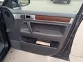 Volkswagen Touareg 2007 года за 6 950 000 тг. в Алматы – фото 18