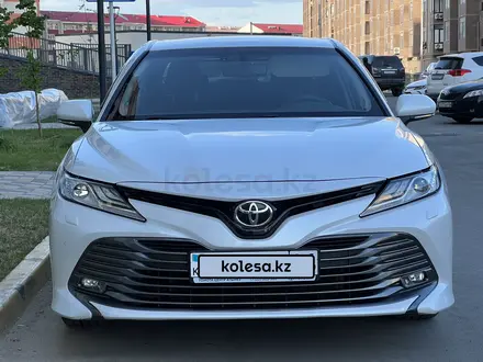 Toyota Camry 2019 годаүшін14 700 000 тг. в Атырау – фото 4