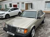 Mercedes-Benz E 200 1989 года за 1 900 000 тг. в Астана
