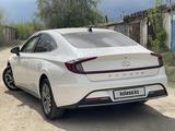 Hyundai Sonata 2020 года за 10 700 000 тг. в Актобе – фото 3