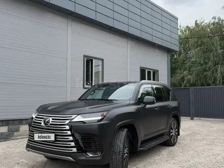 Lexus LX 600 2025 года за 88 890 000 тг. в Алматы – фото 3